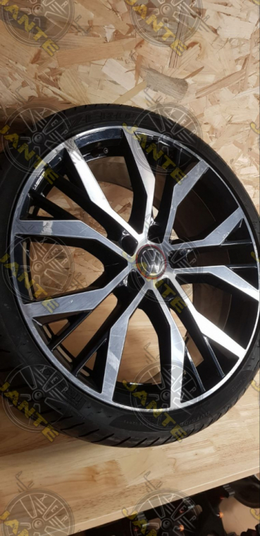 Rénovation de jantes alu sur Golf GTI à l'atelier Auxerre jante, Auxerre, Auto-Store 89