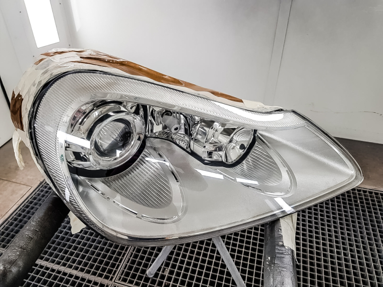 Rénovation de phares chez Auto-Store 89 à Auxerre