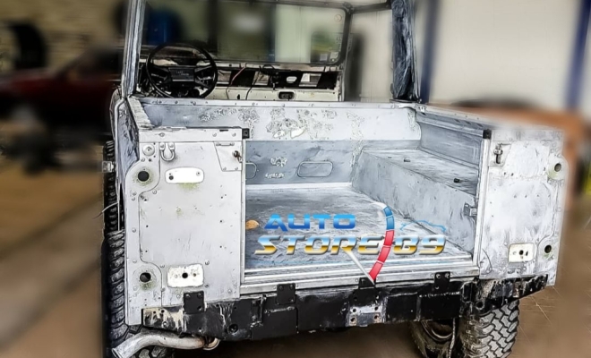 Rénovation complète d'un Land Rover au sein de la carrosserie Auto-Store 89 à Auxerre, Auxerre, Auto-Store 89