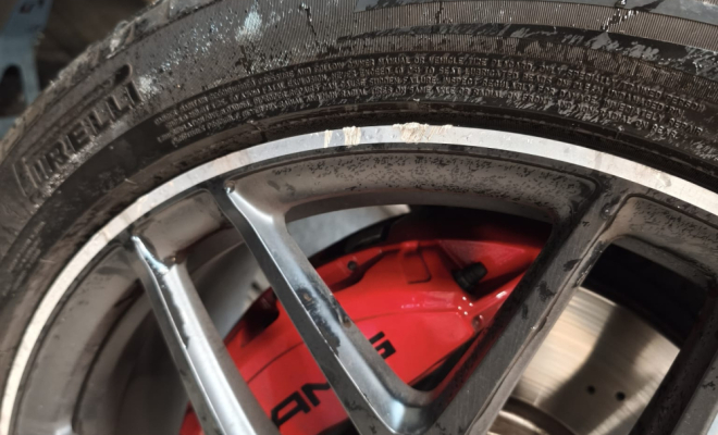 Rénovation d'une jante AMG : précision et excellence chez Auto-Store 89