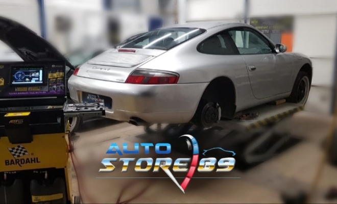 A Auxerre, dans votre garage Auto-Store 89, vidange de boite automatique sur véhicule Porsche