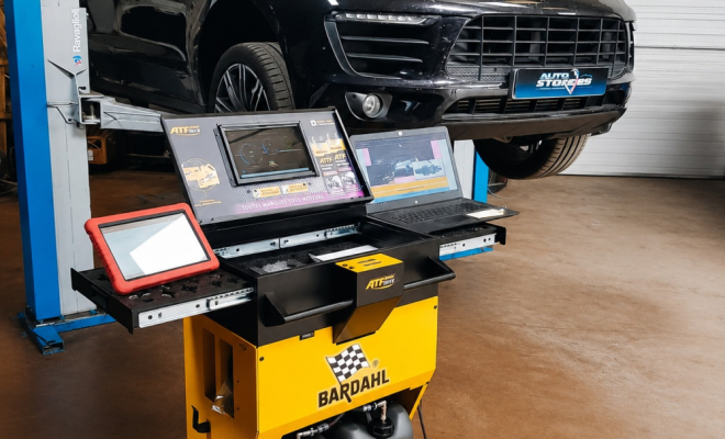 A Auxerre, dans votre garage Auto-Store 89, vidange de boite automatique sur véhicule Porsche