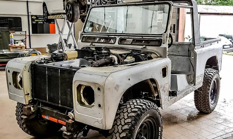 Rénovation Land Rover carrosserie auto store 89 à Auxerre